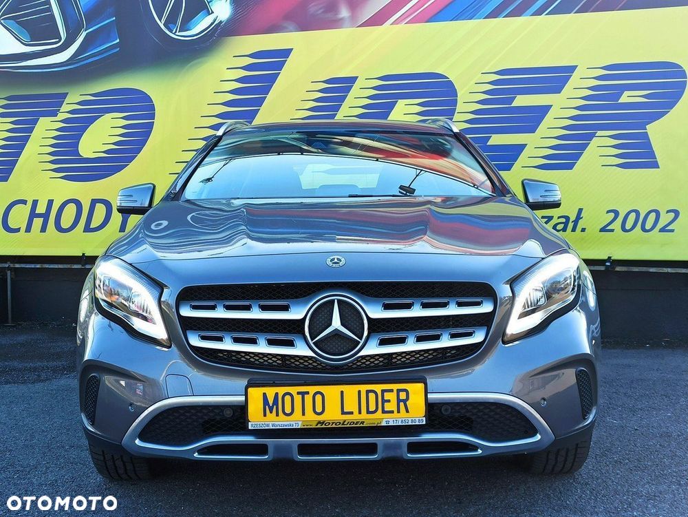 Mercedes-Benz GLA - 2