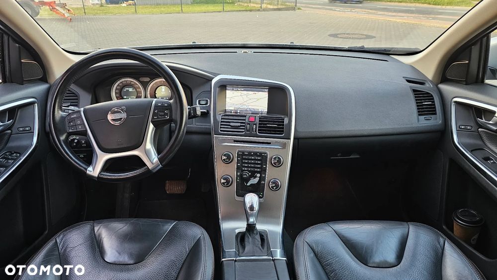Volvo XC 60 D3 Momentum - 3