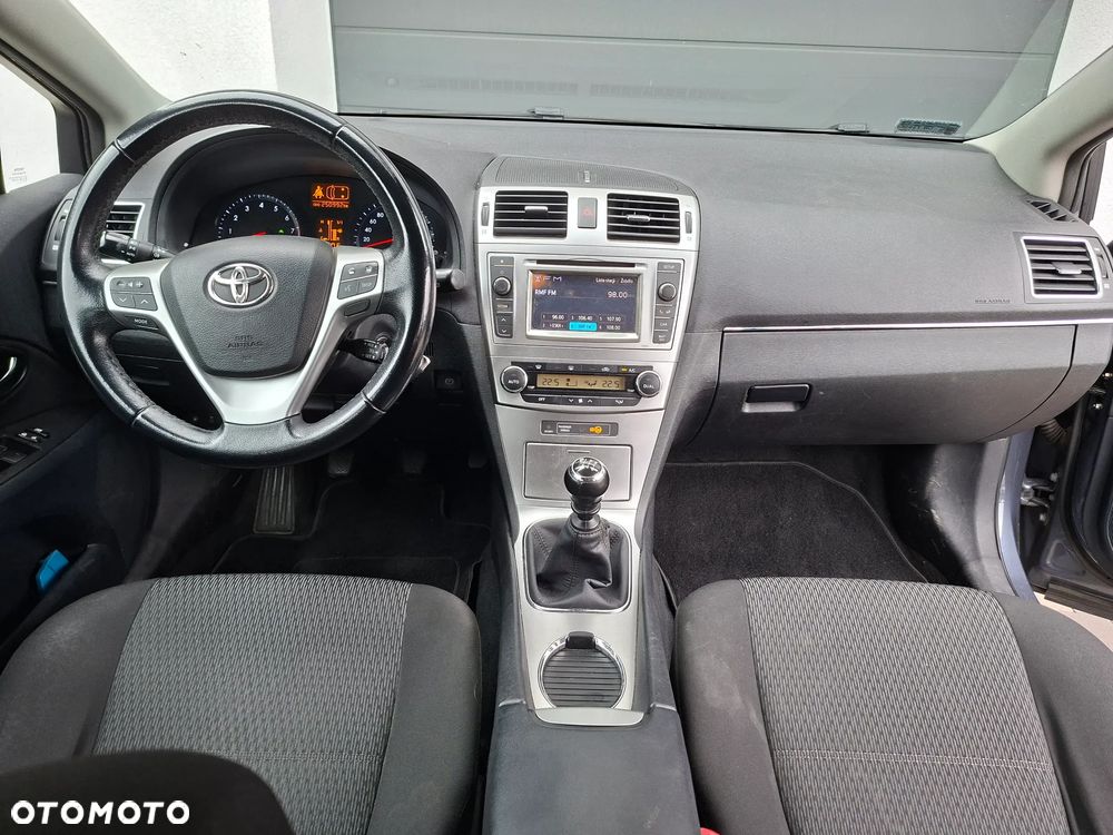 Toyota Avensis - 7