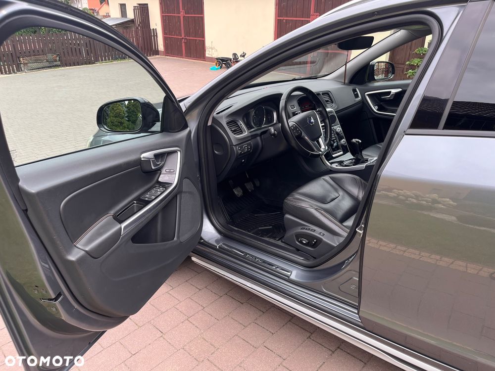 Volvo V60 Cross Country D4 Summum - 8