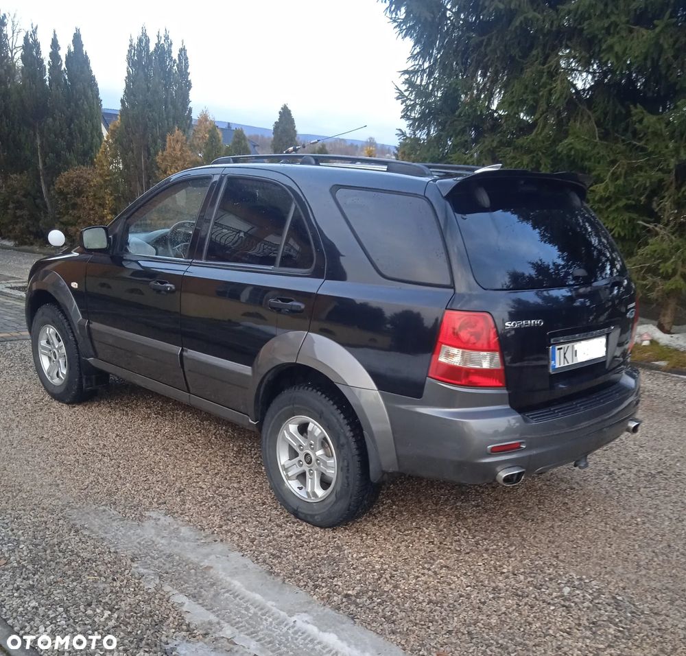 Kia Sorento - 4