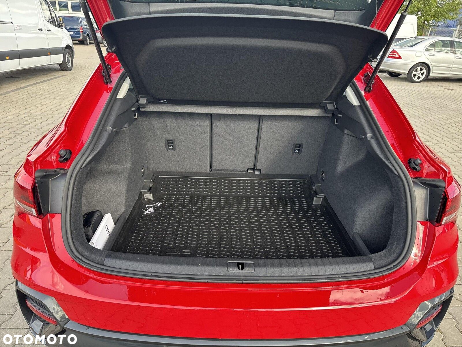 Audi Q3 Sportback - 13