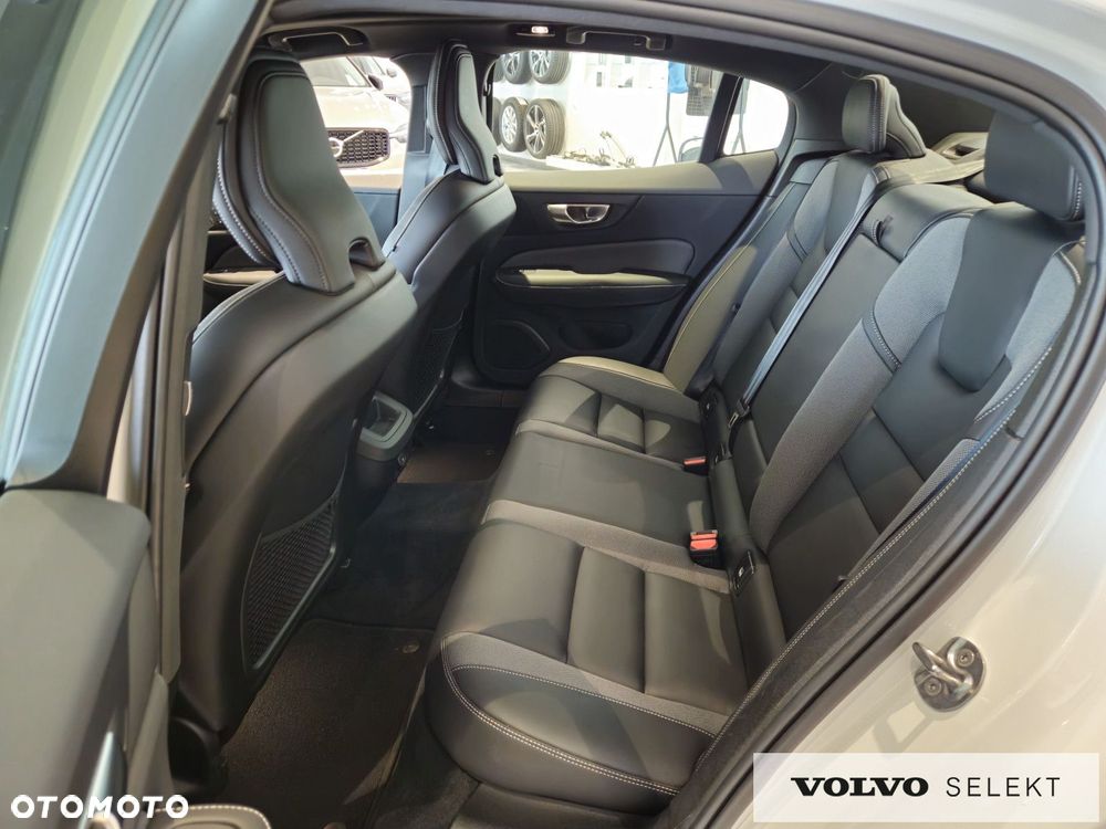 Volvo S60 - 17