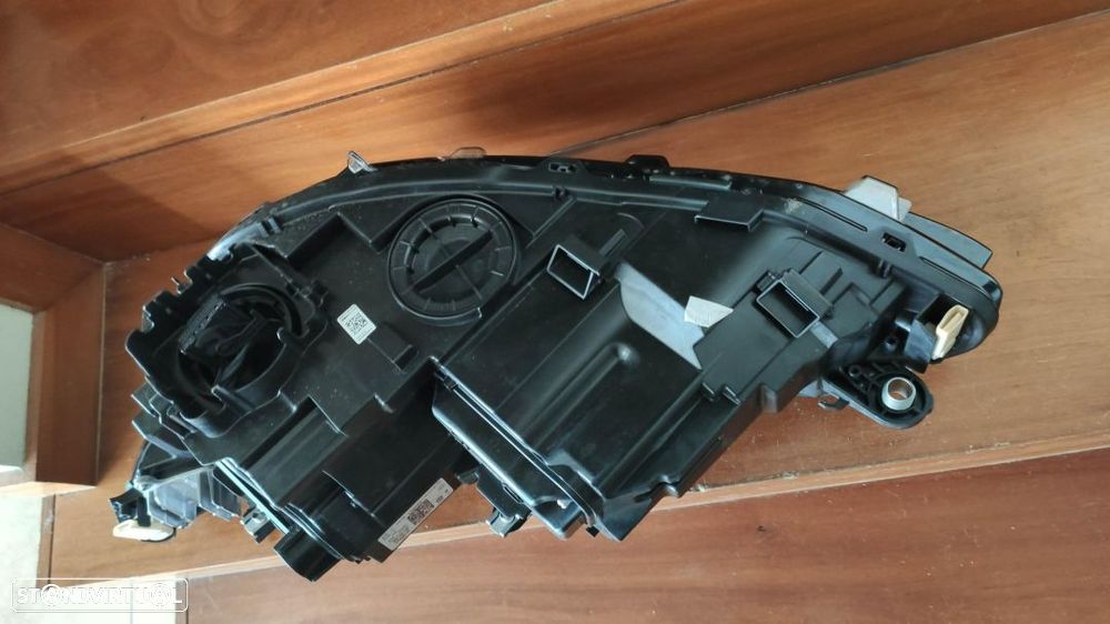 farol direito full Led Golf 8 - 13