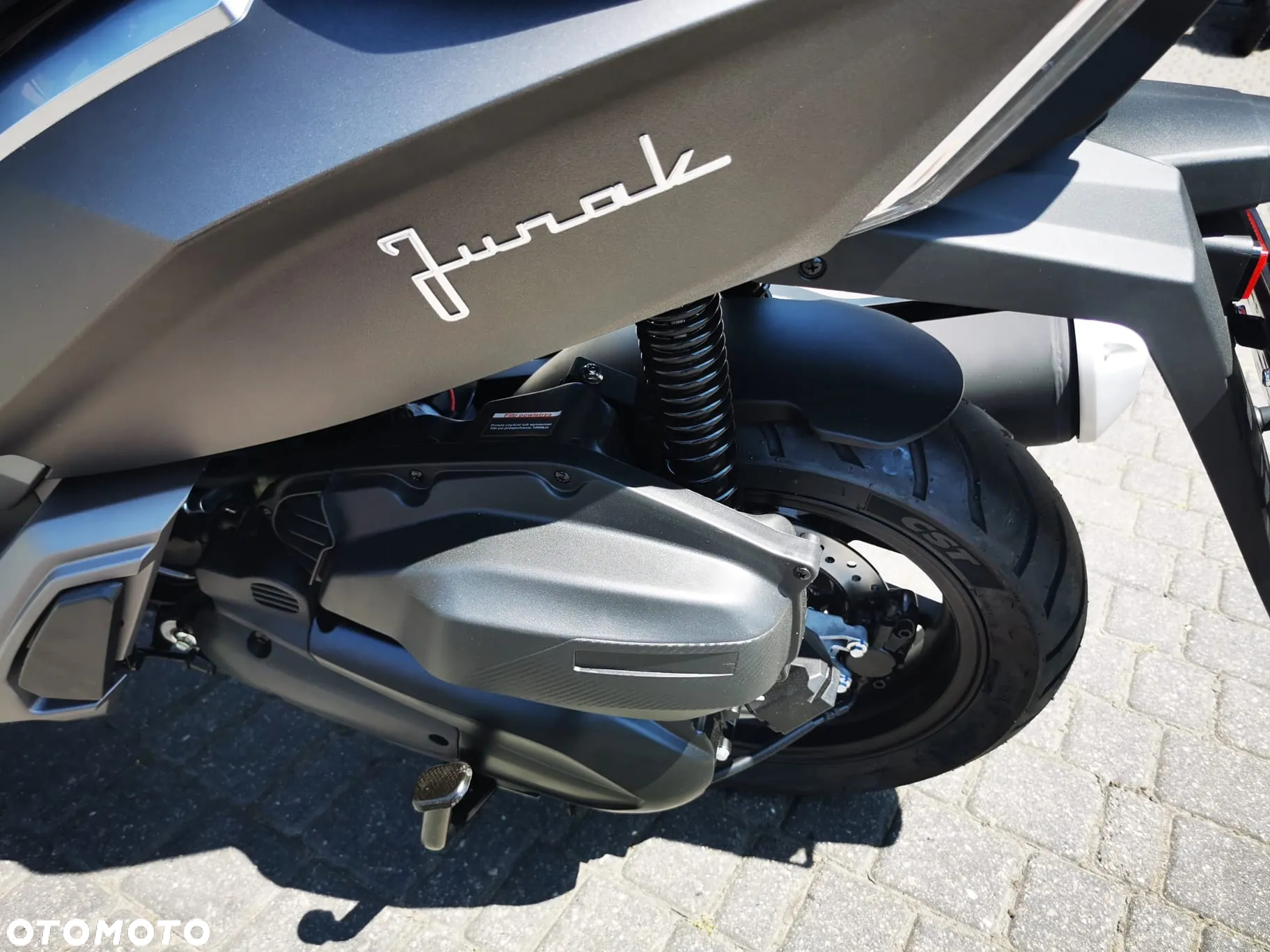 Junak Inny - 7
