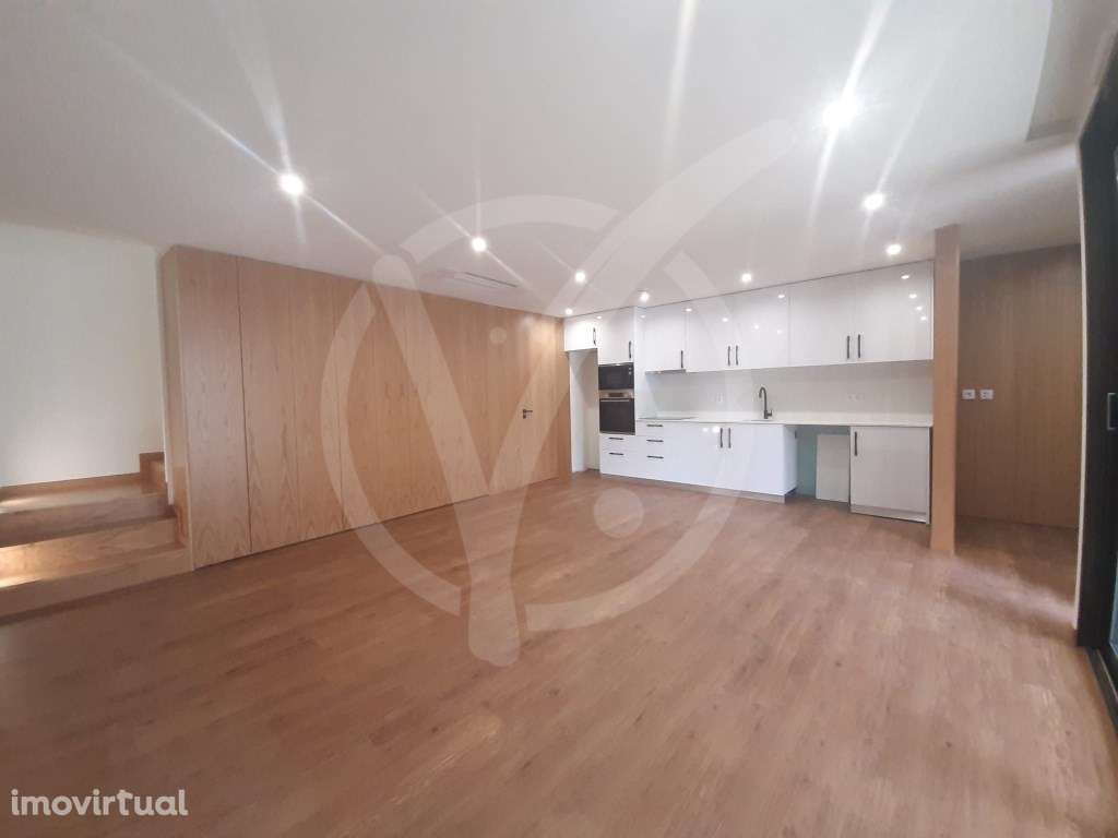 Moradia T2 NOVA junto à praia de Aver-o-Mar na Póvoa de Varzim - Grande imagem: 2/13