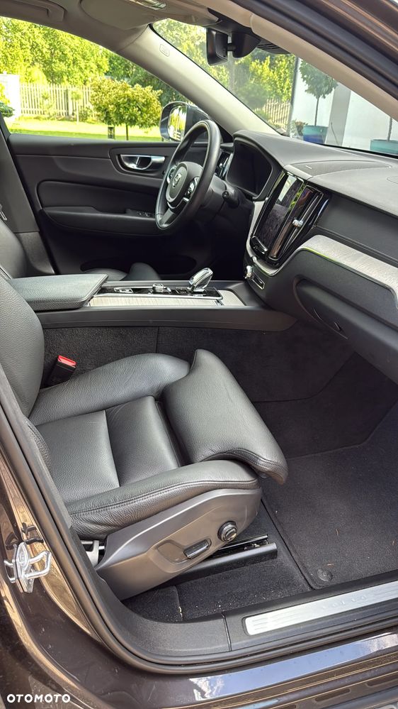 Volvo XC 60 - 6