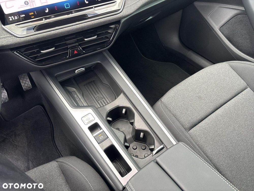 Volkswagen Passat - 17