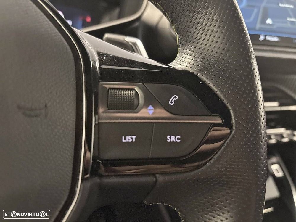 Peugeot 2008 1.5 BlueHDi GT EAT8 - 17