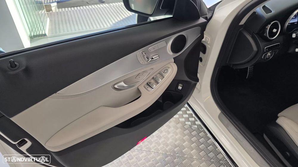 Mercedes-Benz C 350 e T 7G-TRONIC AMG Line - 33