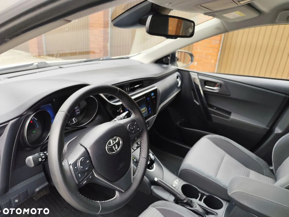 Toyota Auris - 19