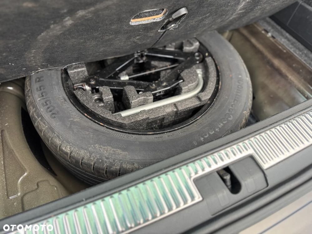 Skoda Superb 2.0 TDI Style DSG7 - 39