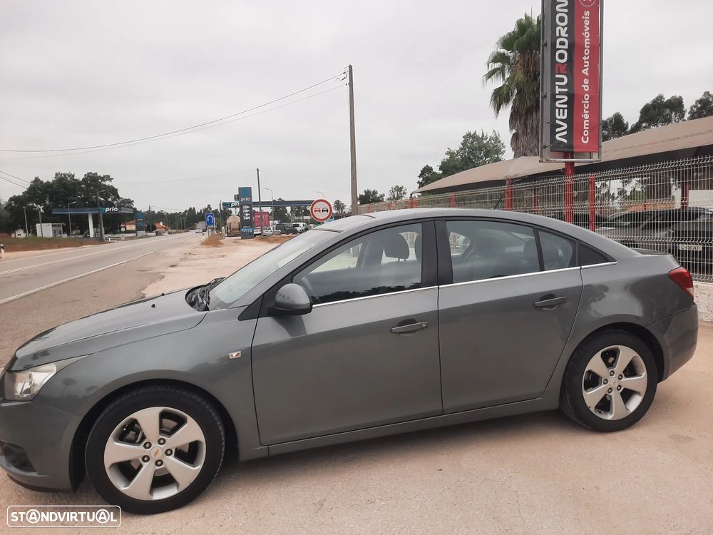 Chevrolet Cruze 2.0 VCDi LT - 8