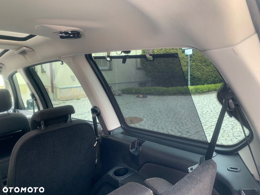 Ford Galaxy - 19