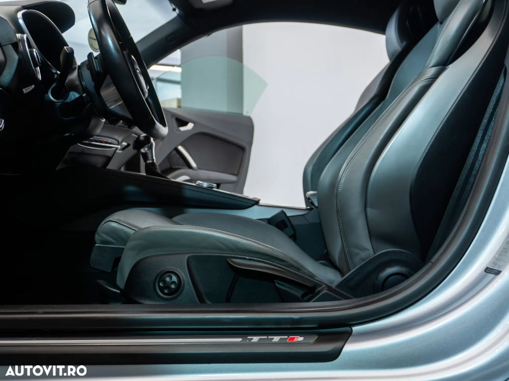 Audi TT S Coupe 2.0 TFSI Quattro Stronic - 17