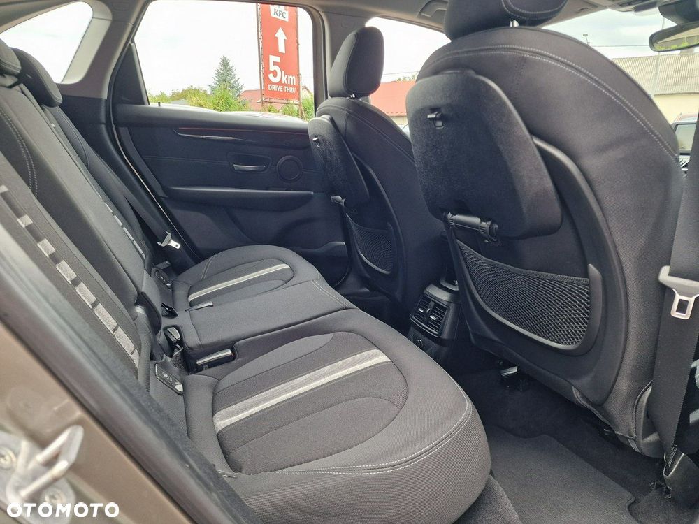BMW Seria 2 218d Active Tourer Sport-Aut Sport Line - 24