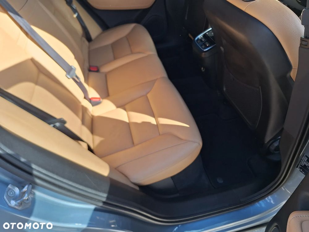 Volvo XC 60 D4 AWD Geartronic Inscription - 16