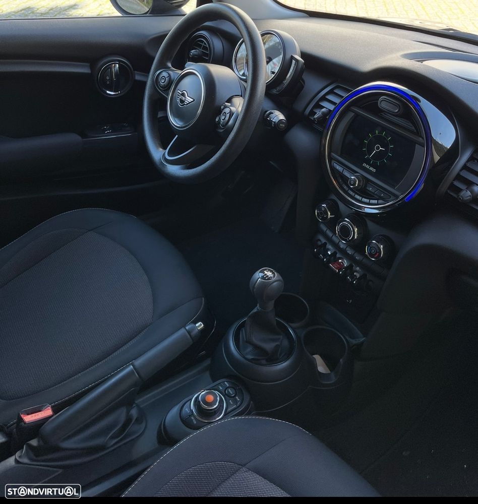 MINI 3 Portas One - 9