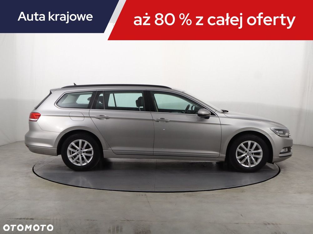 Volkswagen Passat Variant - 8