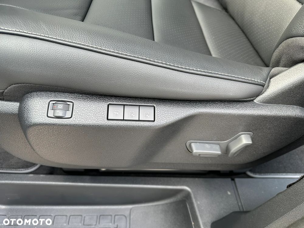 Peugeot Traveller 2.2 BlueHDi Long Business VIP EAT8 - 11