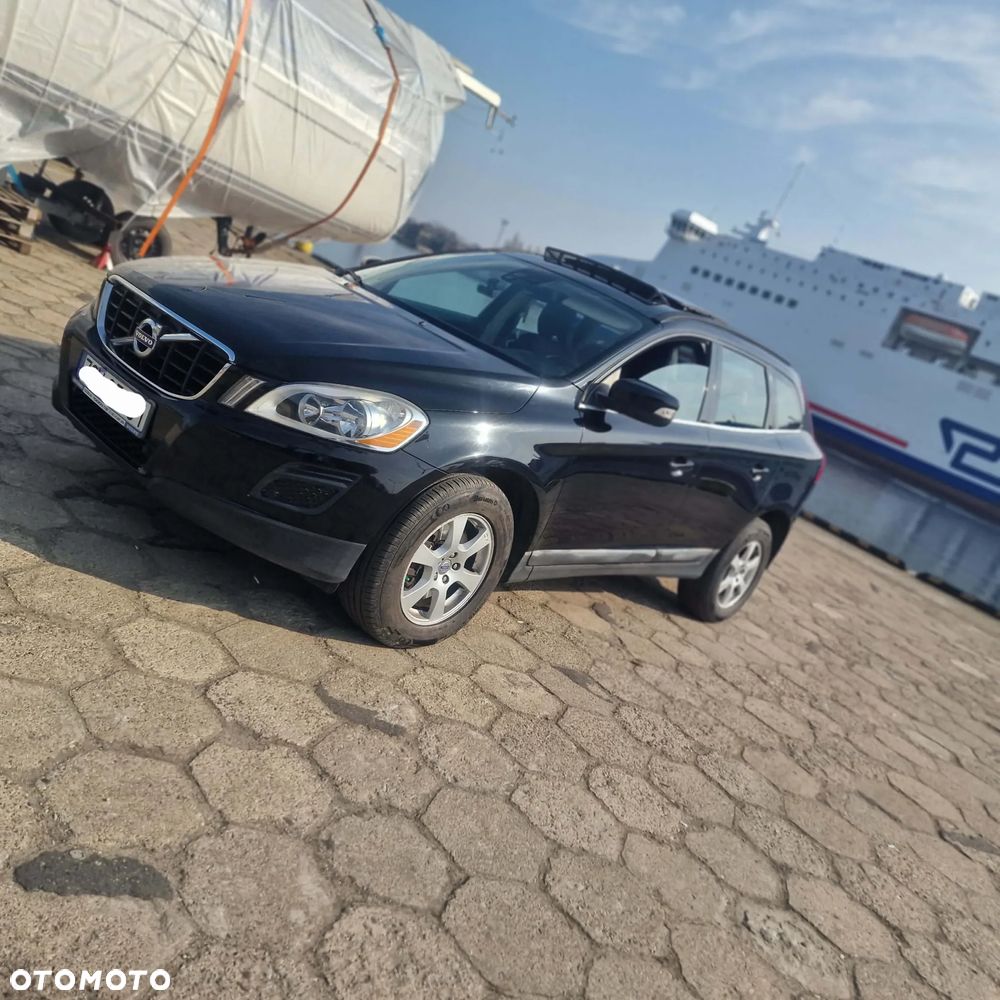 Volvo XC 60 2.0T Momentum - 6