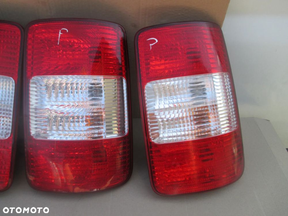 Lampa CADDY TYŁ - 2