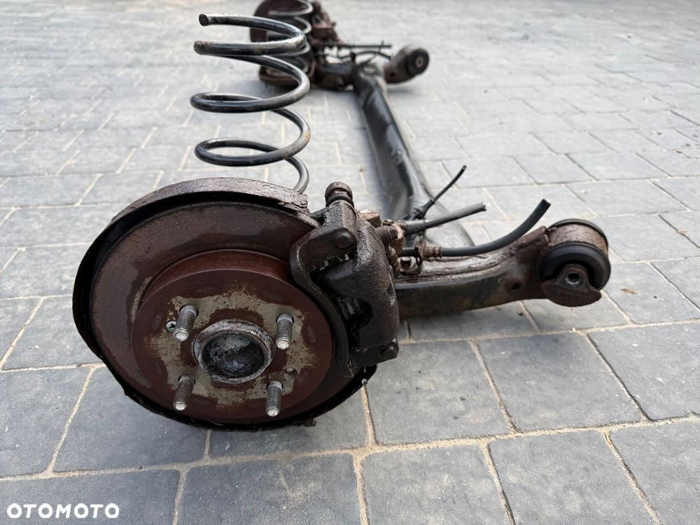 BELKA TYLNA HYUNDAI I10 07- OŚ SPRĘŻYNY ZACISK - 8