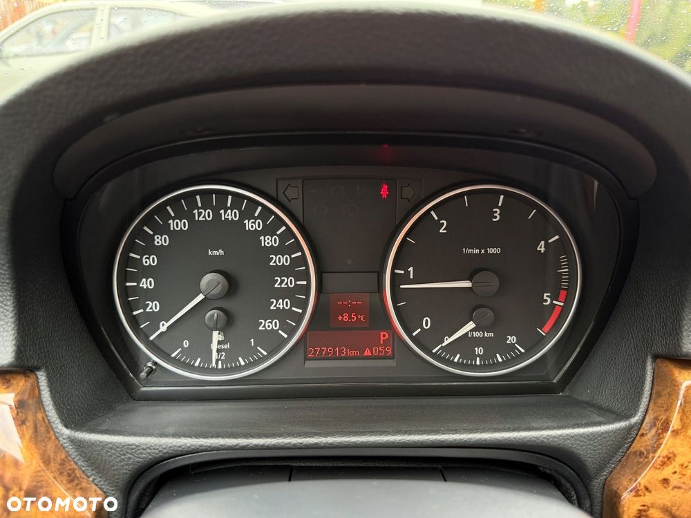 BMW Seria 3 - 24