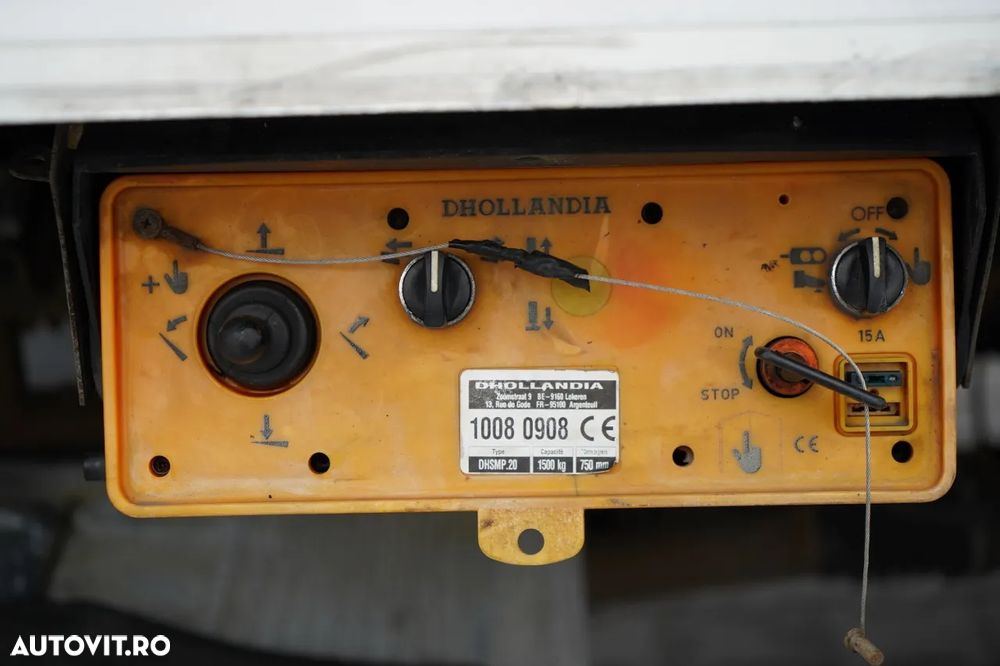 Schmitz Cargobull / REFRIGERAT / THERMO KING / DHOLLANDIA LIFT / COȘ PENTRU PALEȚI / SAF - 15