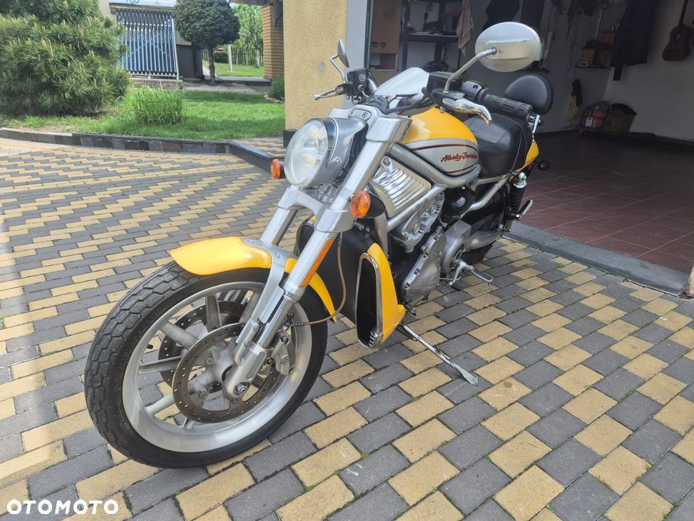 Harley-Davidson V-Rod Street Rod - 2