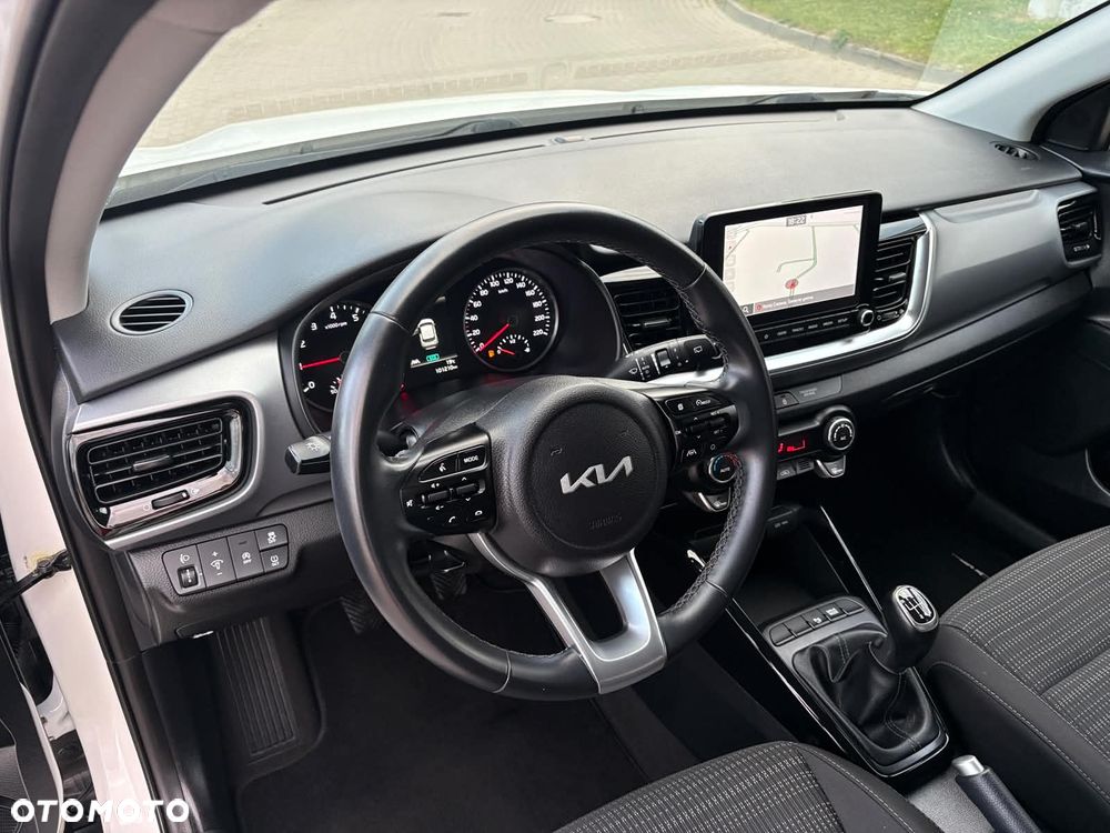 Kia Stonic - 19