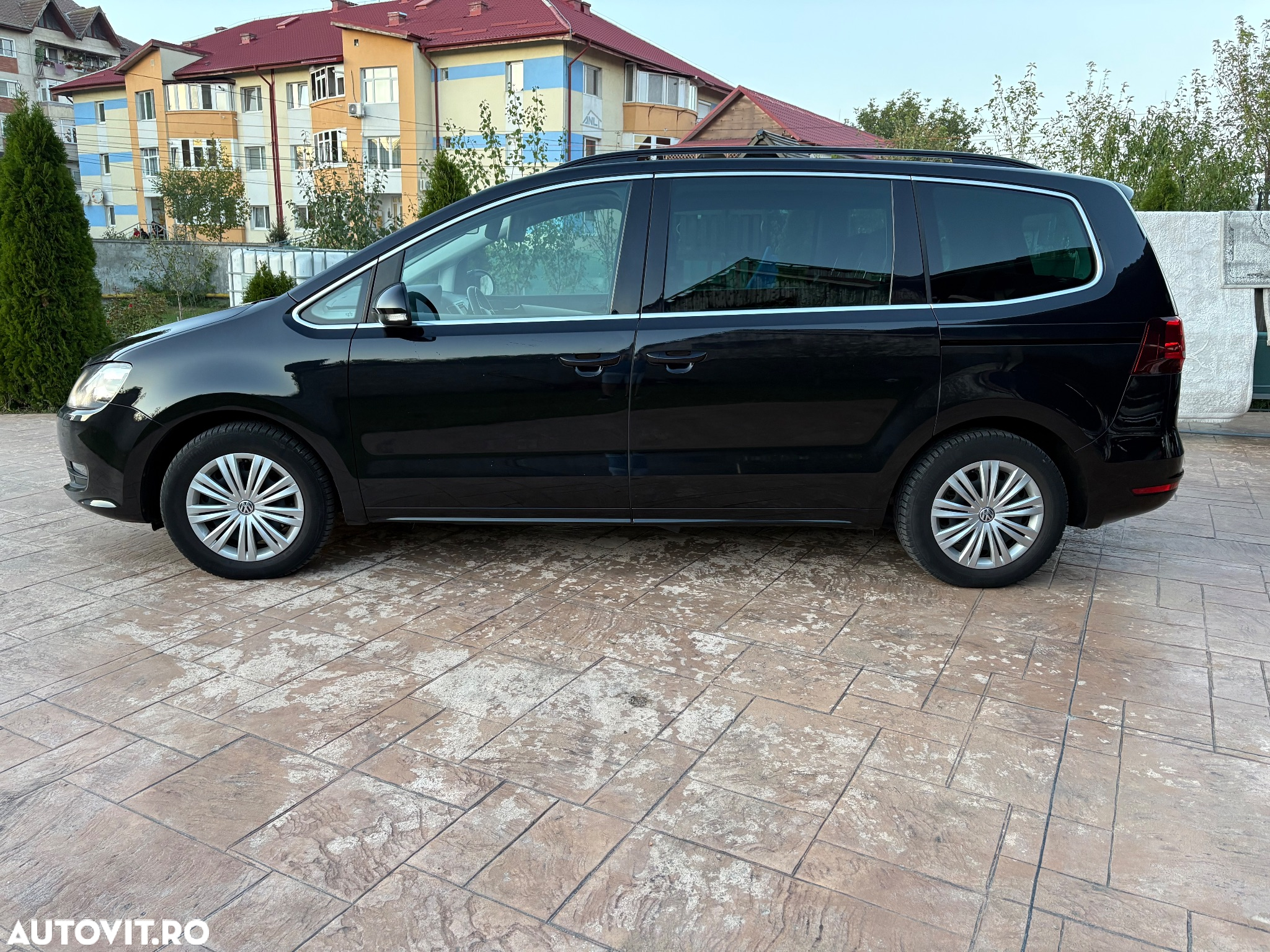 Volkswagen Sharan 2.0 TDI (BlueMotion Technology) Comfortline - 5