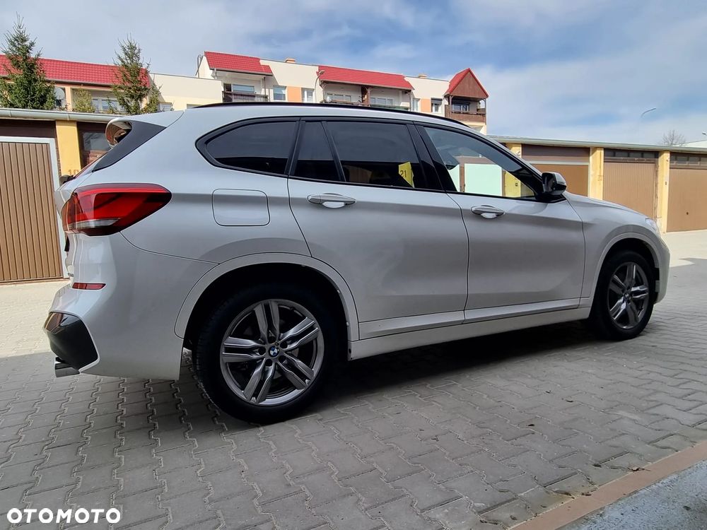 BMW X1 xDrive25i M Sport - 11