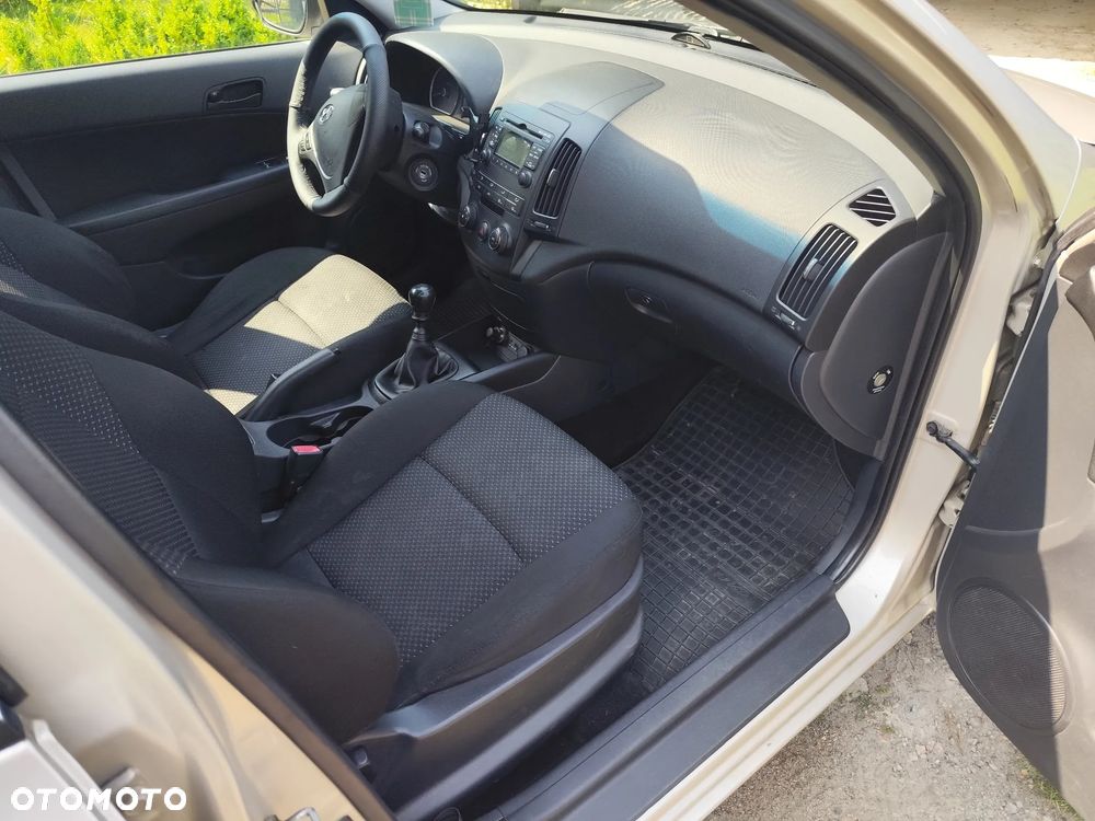 Hyundai i30 1.4 Classic - 10