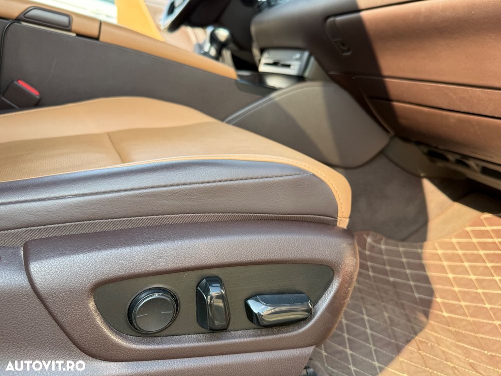 Lexus Seria ES 300h Executive - 19