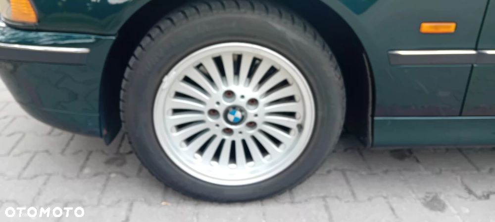 BMW Seria 5 520i - 10