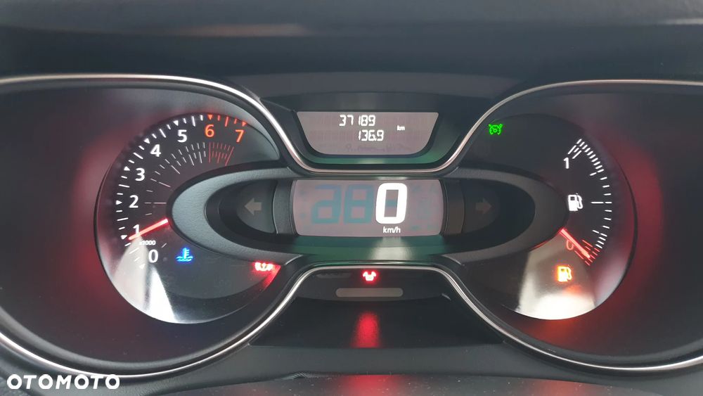 Renault Captur - 31
