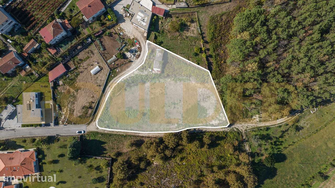 Terreno em Calvos, Póvoa de Lanhoso - Grande imagem: 2/16