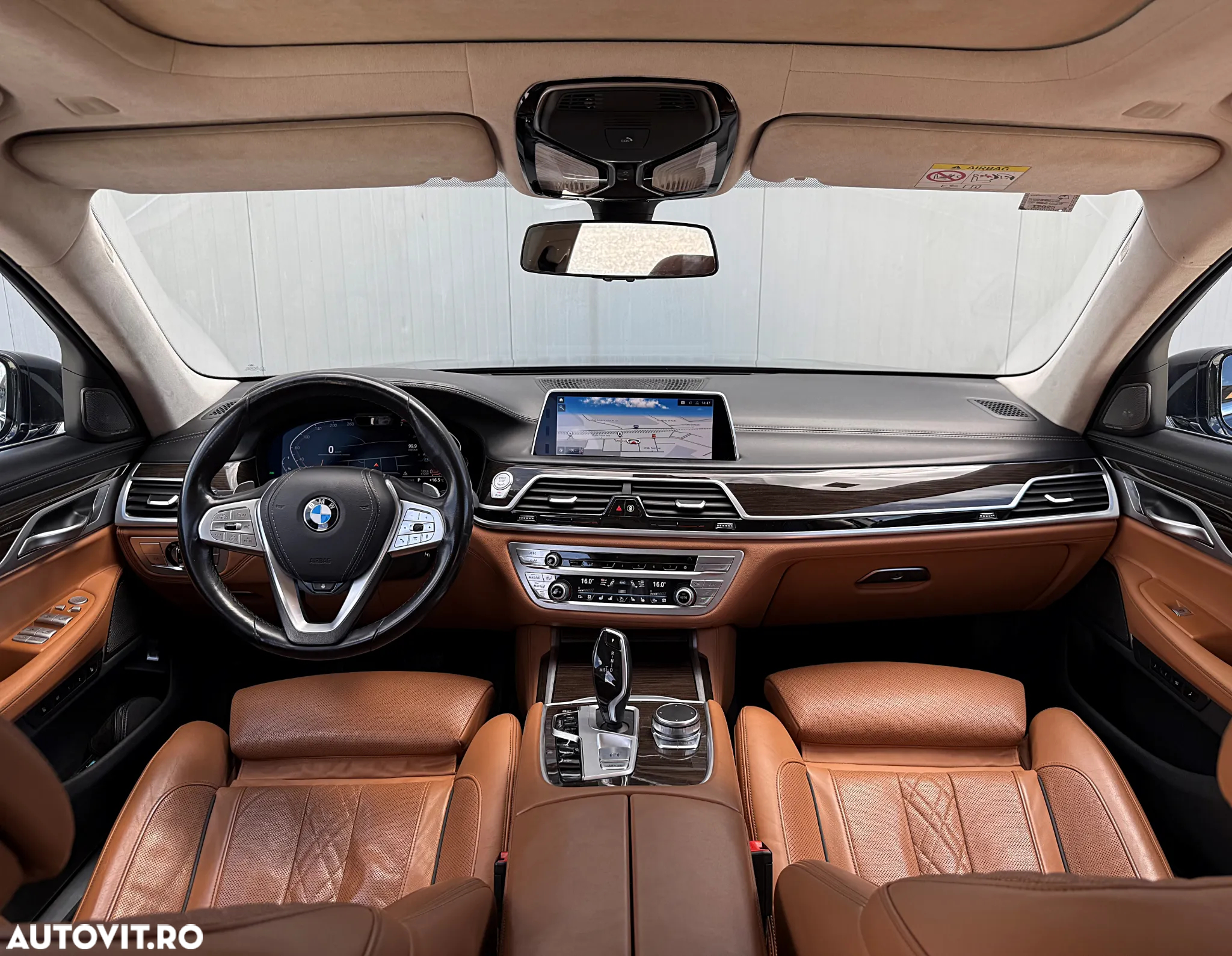 BMW Seria 7 750Li xDrive - 10