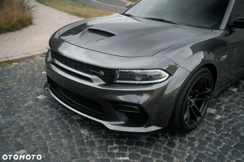 Dodge Charger 6.4 Scat Pack Widebody - 35