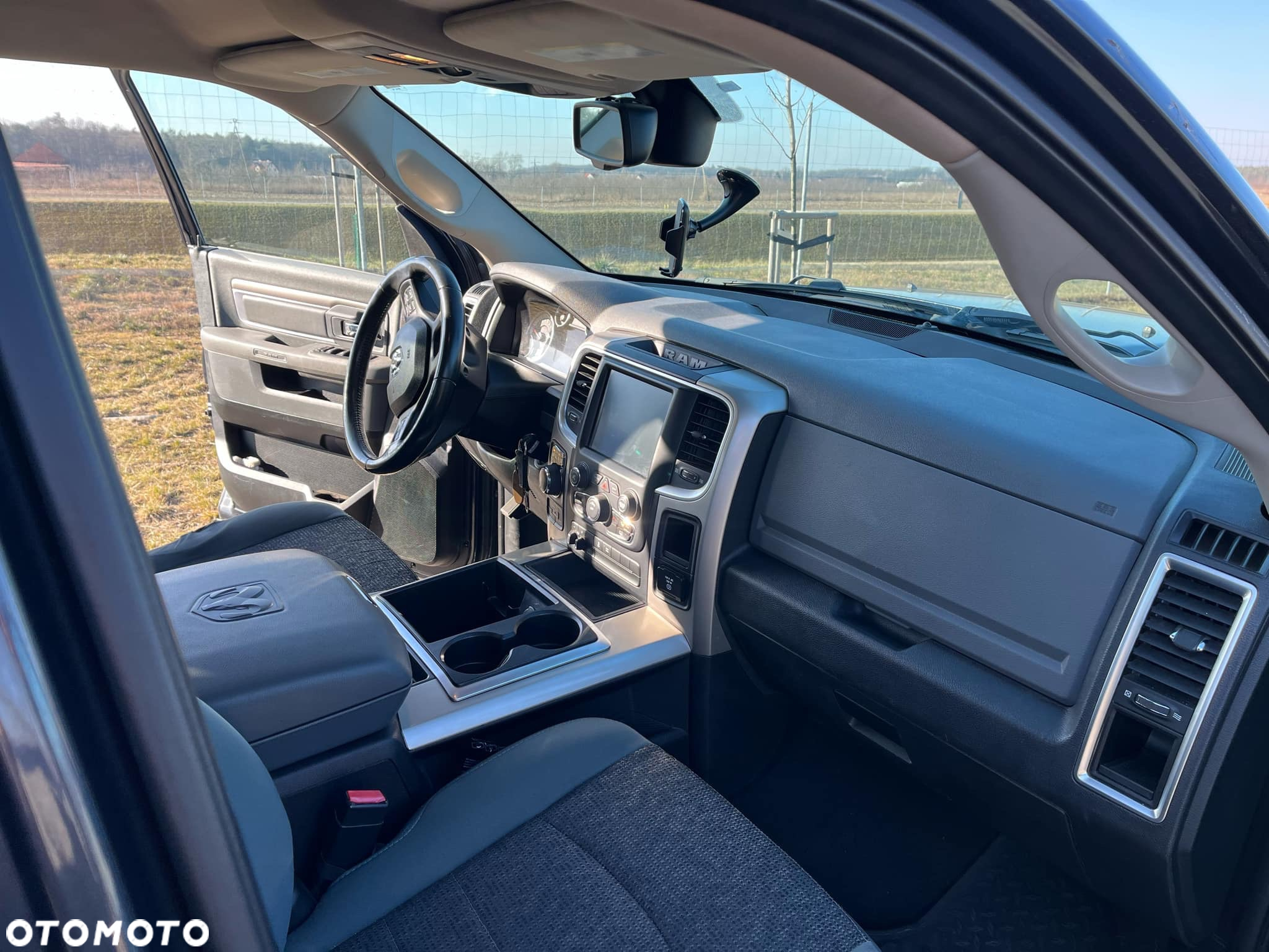 Dodge RAM 1500 5.7 4x4 - 12