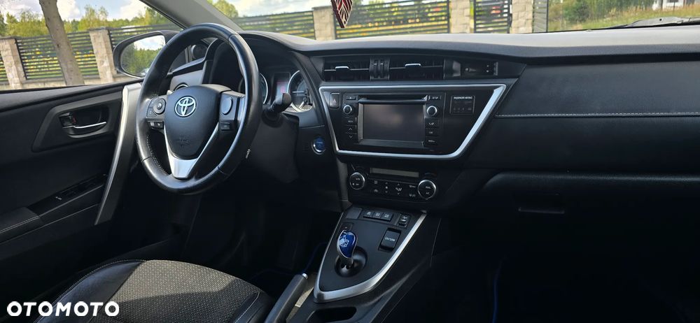 Toyota Auris 1.8 HSD Luna - 16