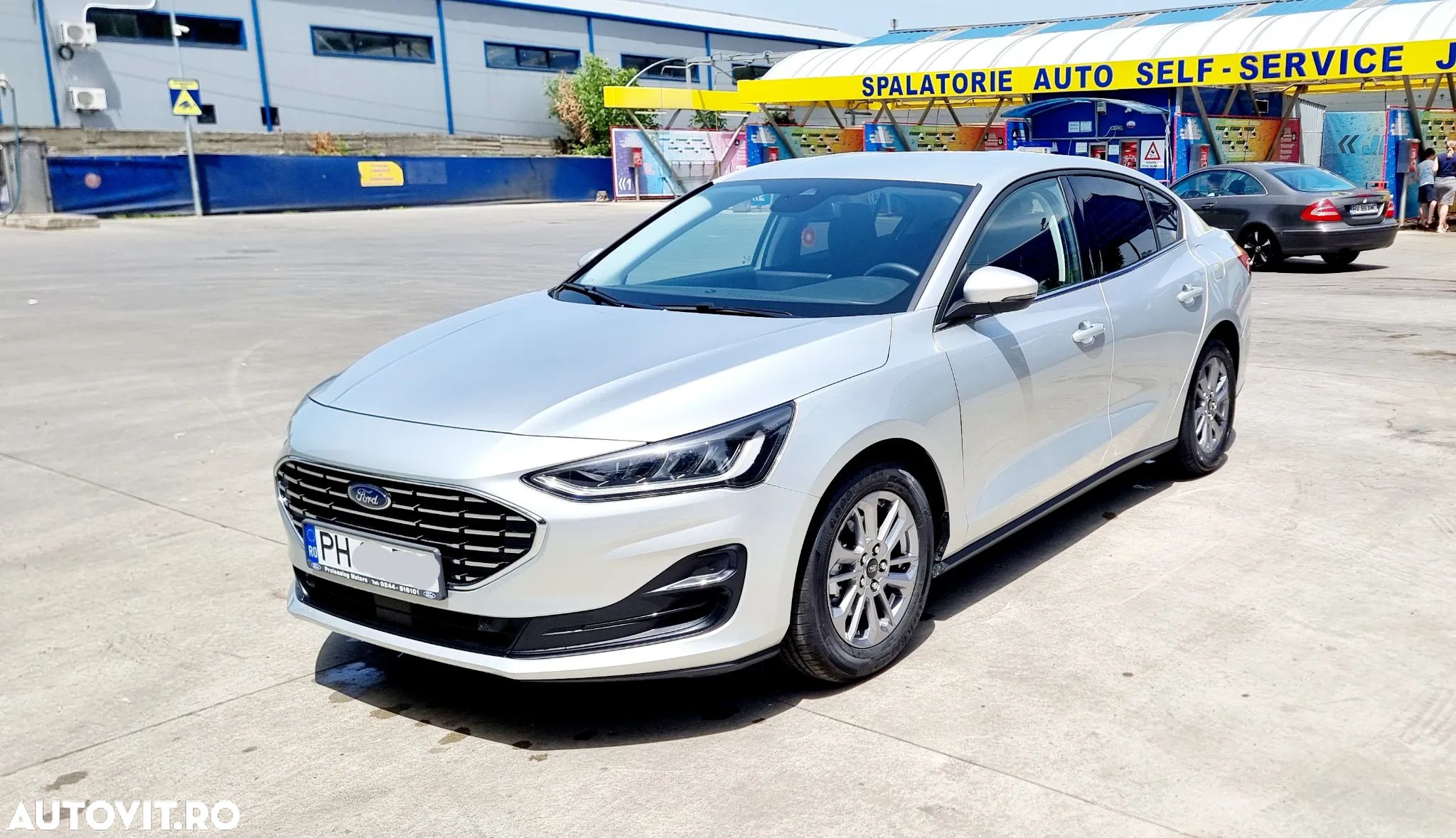 Ford Focus 1.0 EcoBoost Titanium X - 1