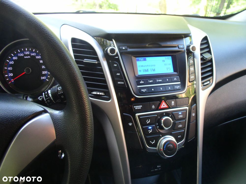 Hyundai i30 blue 1.4 Classic - 23