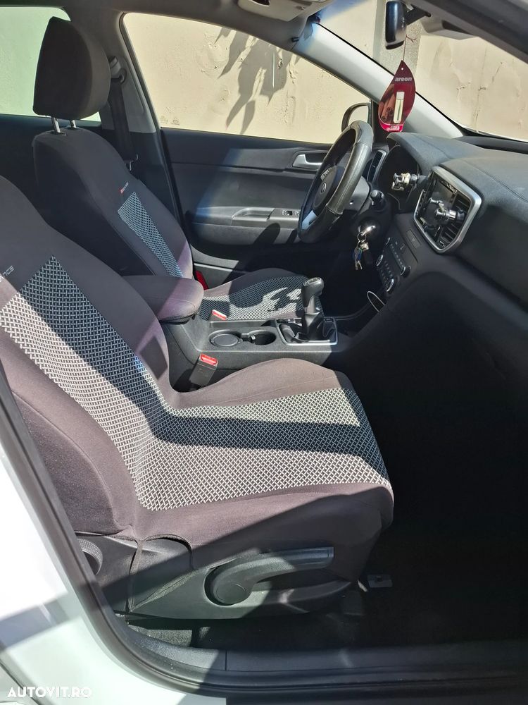 Kia Sportage 1.6 DSL 6MT HP 4x4 Style - 16