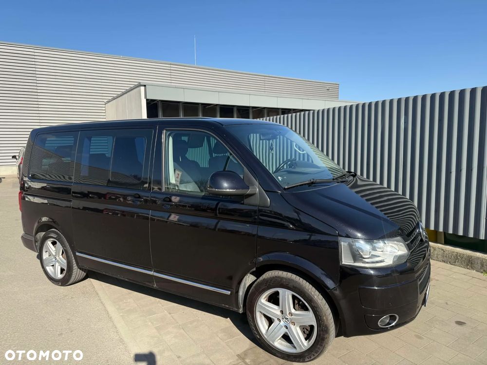 Volkswagen Multivan - 1