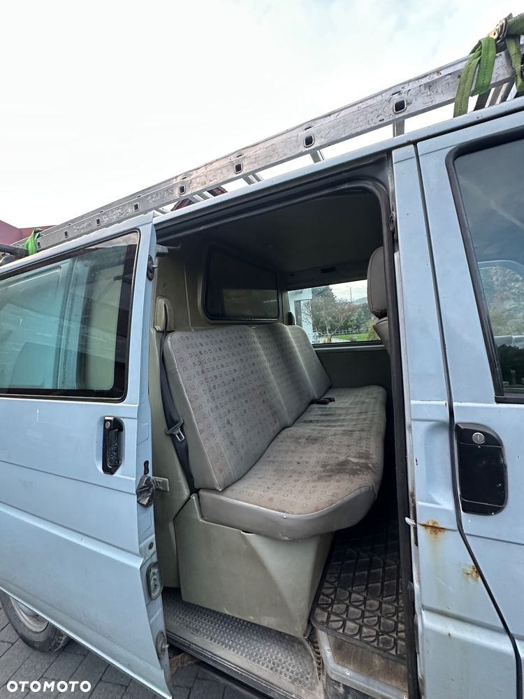 Volkswagen Transporter - 11