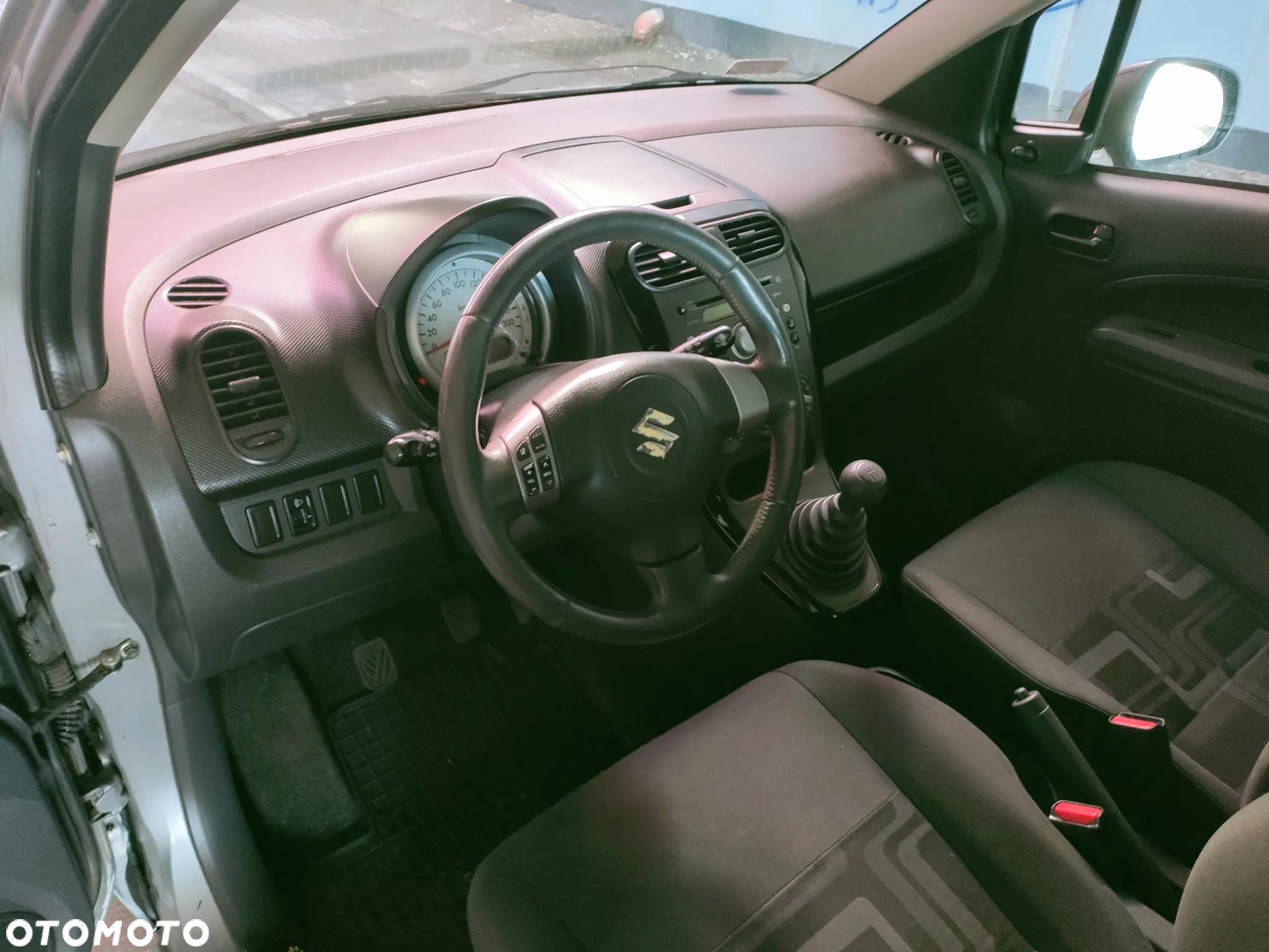 Suzuki Splash 1.0 Club - 8