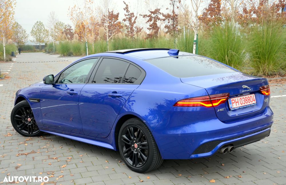 Jaguar XE 2.0 AWD R-Sport - 5