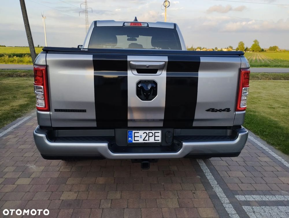 Dodge RAM - 6